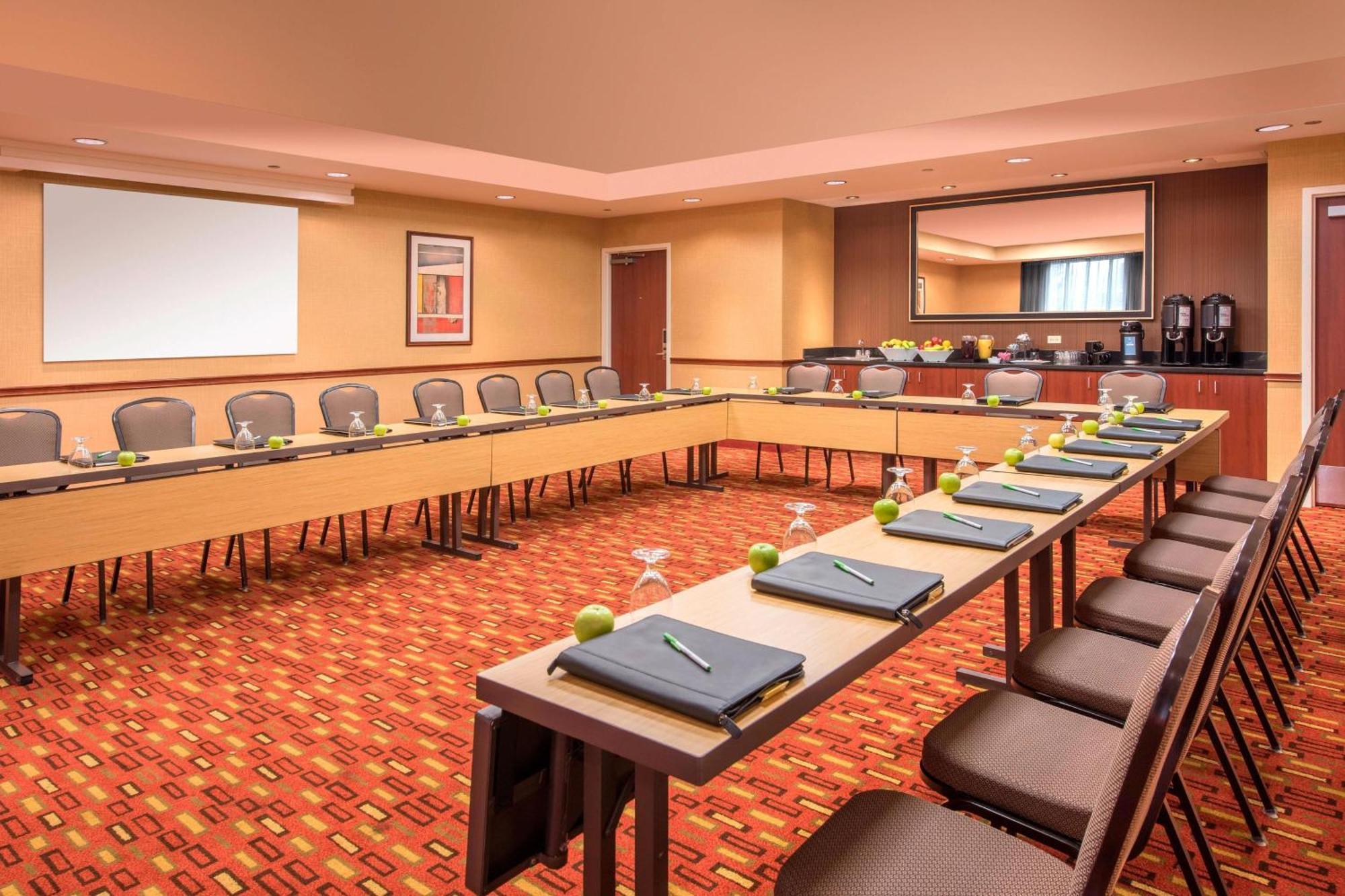 Courtyard By Marriott Denver Cherry Creek Εξωτερικό φωτογραφία