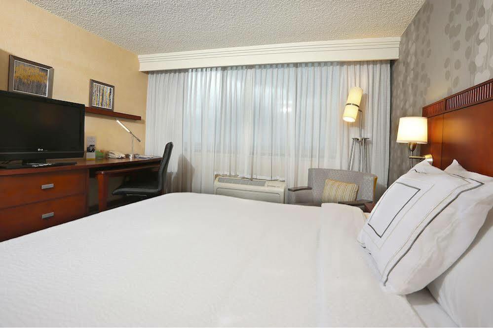 Courtyard By Marriott Denver Cherry Creek Εξωτερικό φωτογραφία